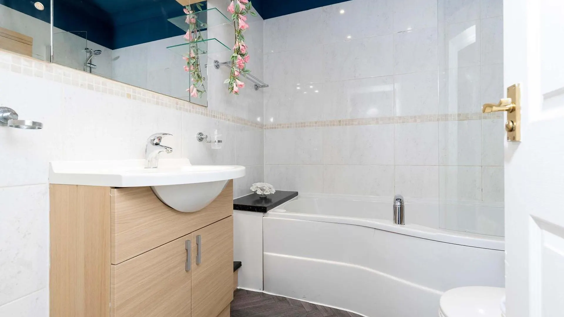 Private Parking Ts1 2 Bed Apartment Middlesbrough
